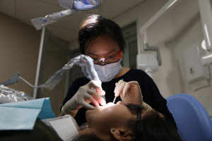 Dr Mary Phan Teeth Whitening